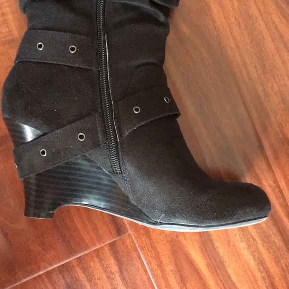 Black Suede Decree Suede Boots - Picture 4 of 6
